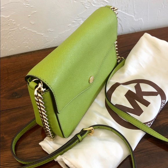 Michael Kors green saffiano Crossbody - Picture 3 of 7